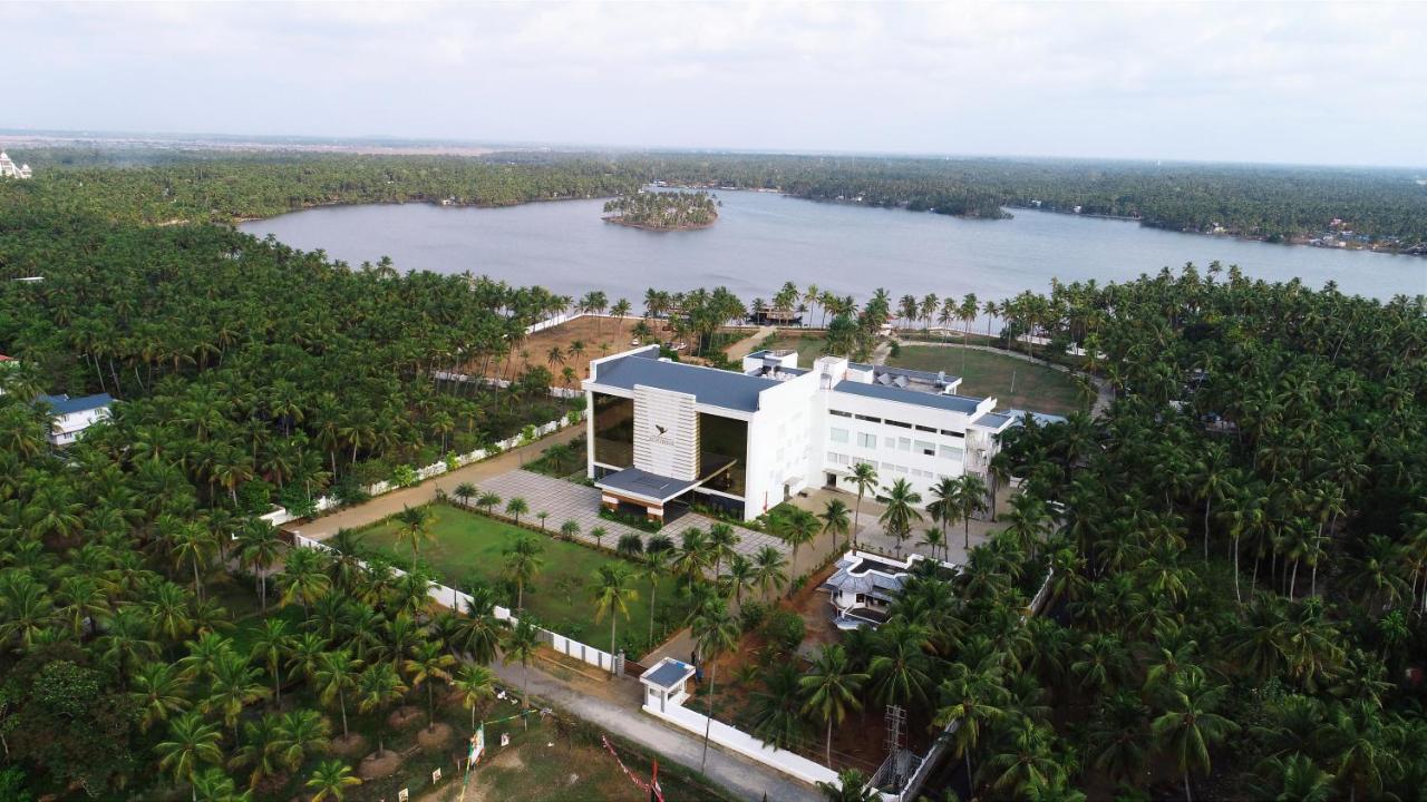 Blue Serene Resort Guruvāyūr Exterior foto