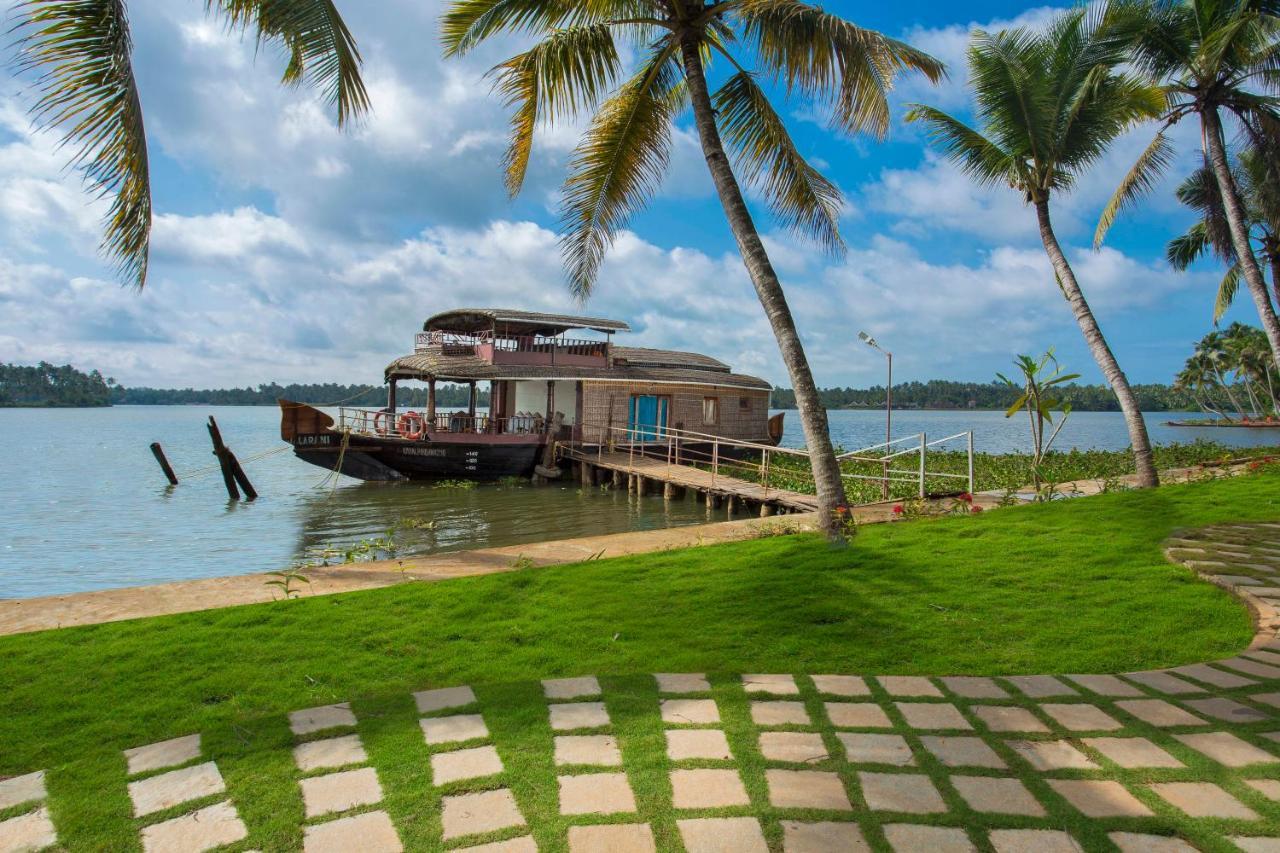 Blue Serene Resort Guruvāyūr Exterior foto