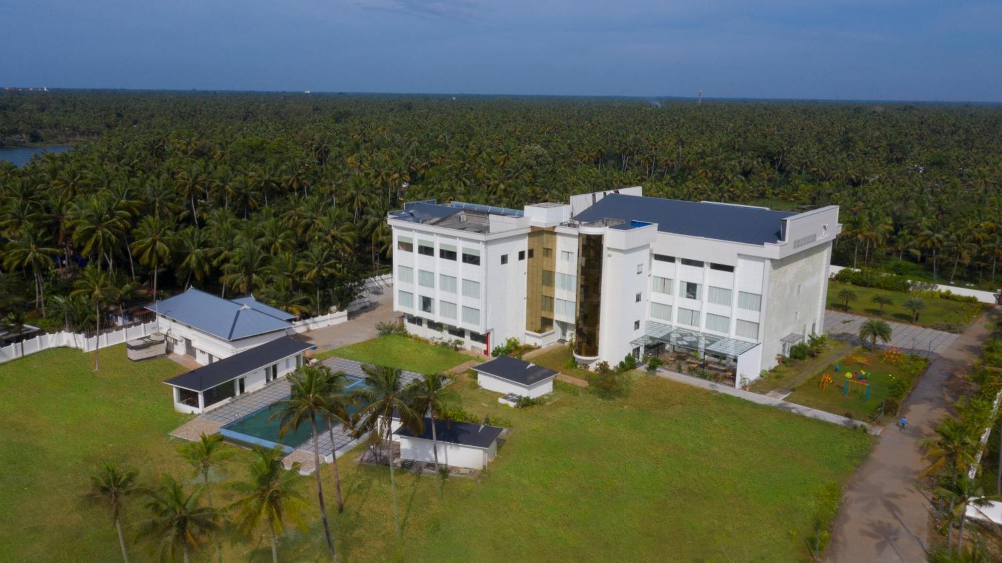 Blue Serene Resort Guruvāyūr Exterior foto